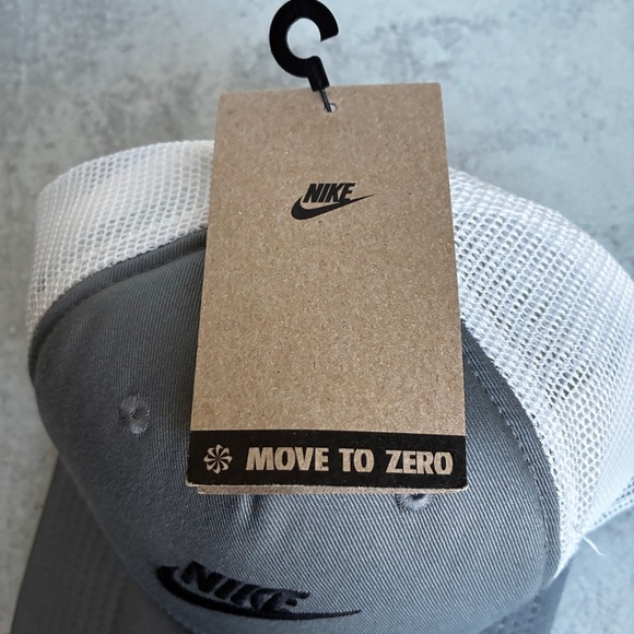 Nike Rise Structured Trucker Cap Hat Smoke Gray S/M Unisex Embroidered Logo - Picture 4 of 7